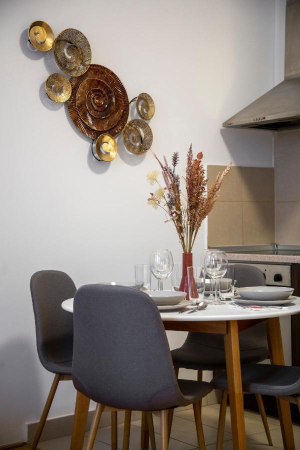 Central Gozsdu Apartment In The Party Street Budapest Esterno foto