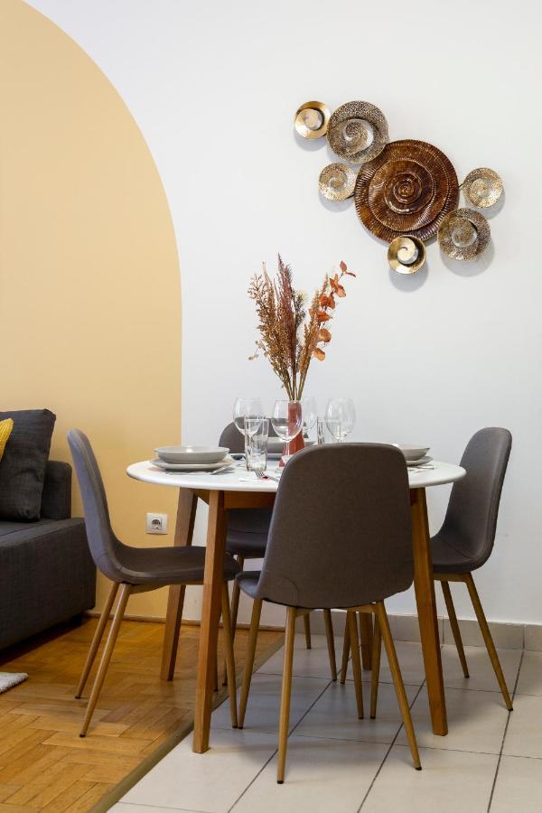 Central Gozsdu Apartment In The Party Street Budapest Esterno foto